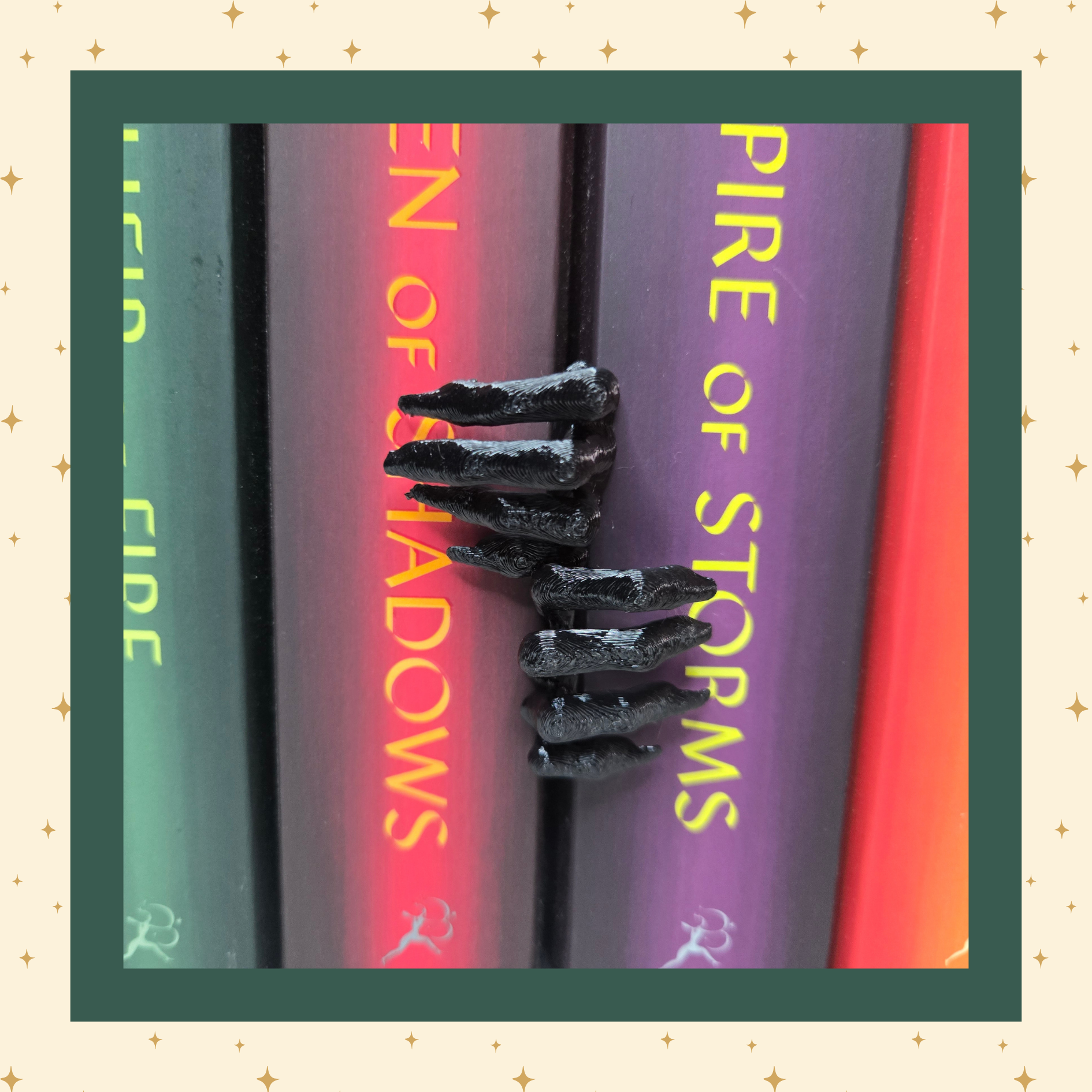 Wyrmclaw Page Holder